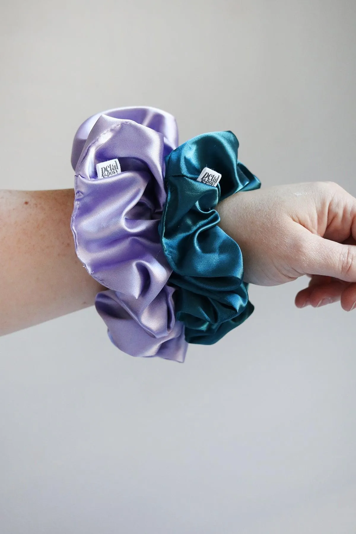 Slim Fluff Silk Satin Scrunchie in Emerald